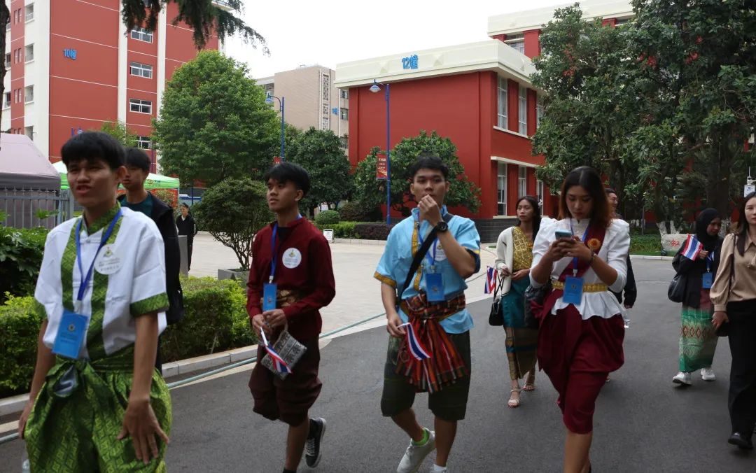 欢迎来到彩云之南！格乐大学优秀泰籍学生研学团顺利抵达昆明