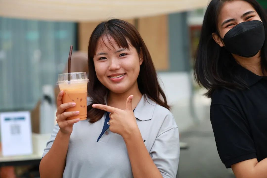 格乐大学“校园社团纳新&Rompruek市集”活动成功举办