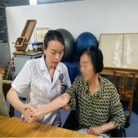 泰国格乐大学师生协作成果：《平衡的身体》中译本重磅首发